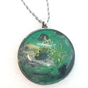 Statement pendant 50mm in green tones decorated with flowers NSN tray in bag